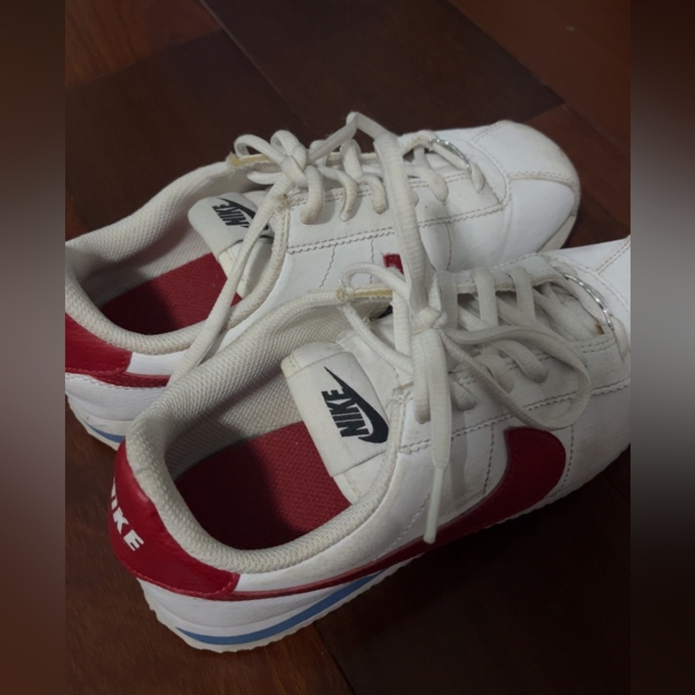 red nike cortez